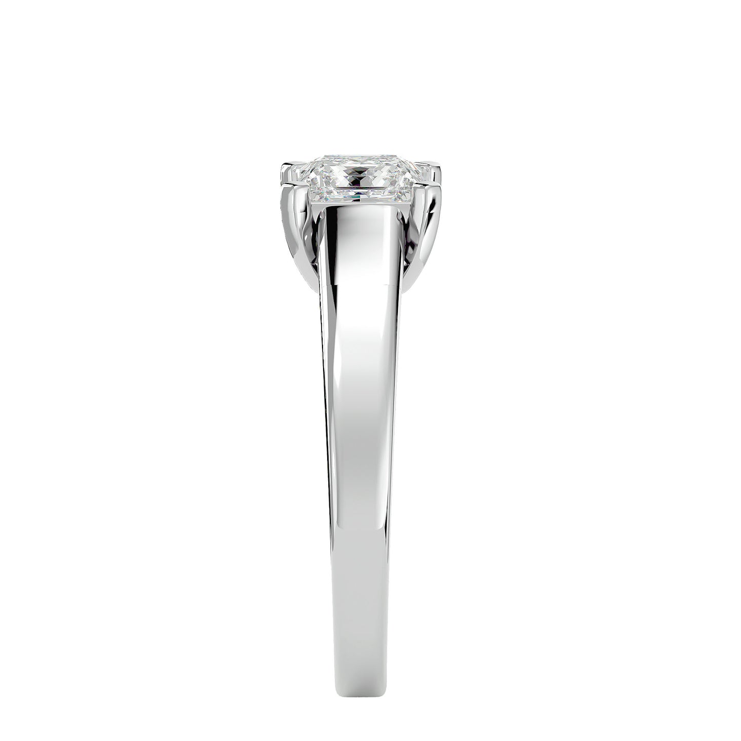 Regain Tapper diamond engagemnet ring
