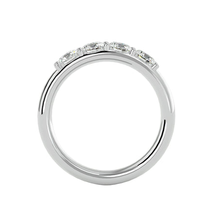 Sparkle round diamond 4 stone ring