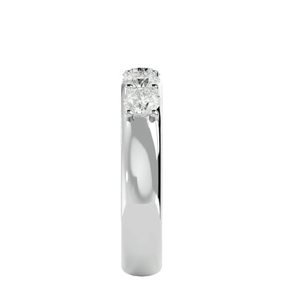 Sparkle round diamond 4 stone ring