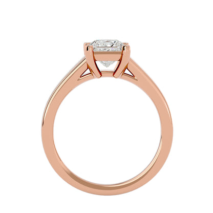 Regain Tapper diamond engagemnet ring