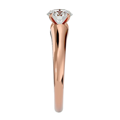 Knife-edge round diamond engagement ring