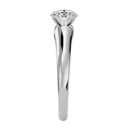 Knife-edge round diamond engagement ring