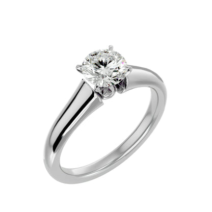 Knife-edge round diamond engagement ring