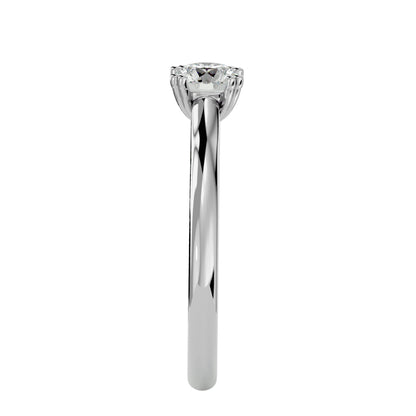 Split prong diamond engagement ring